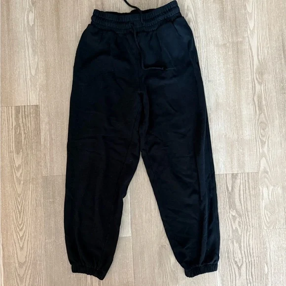 Wild Fable black jogger sweatpants - Picture 2 of 4